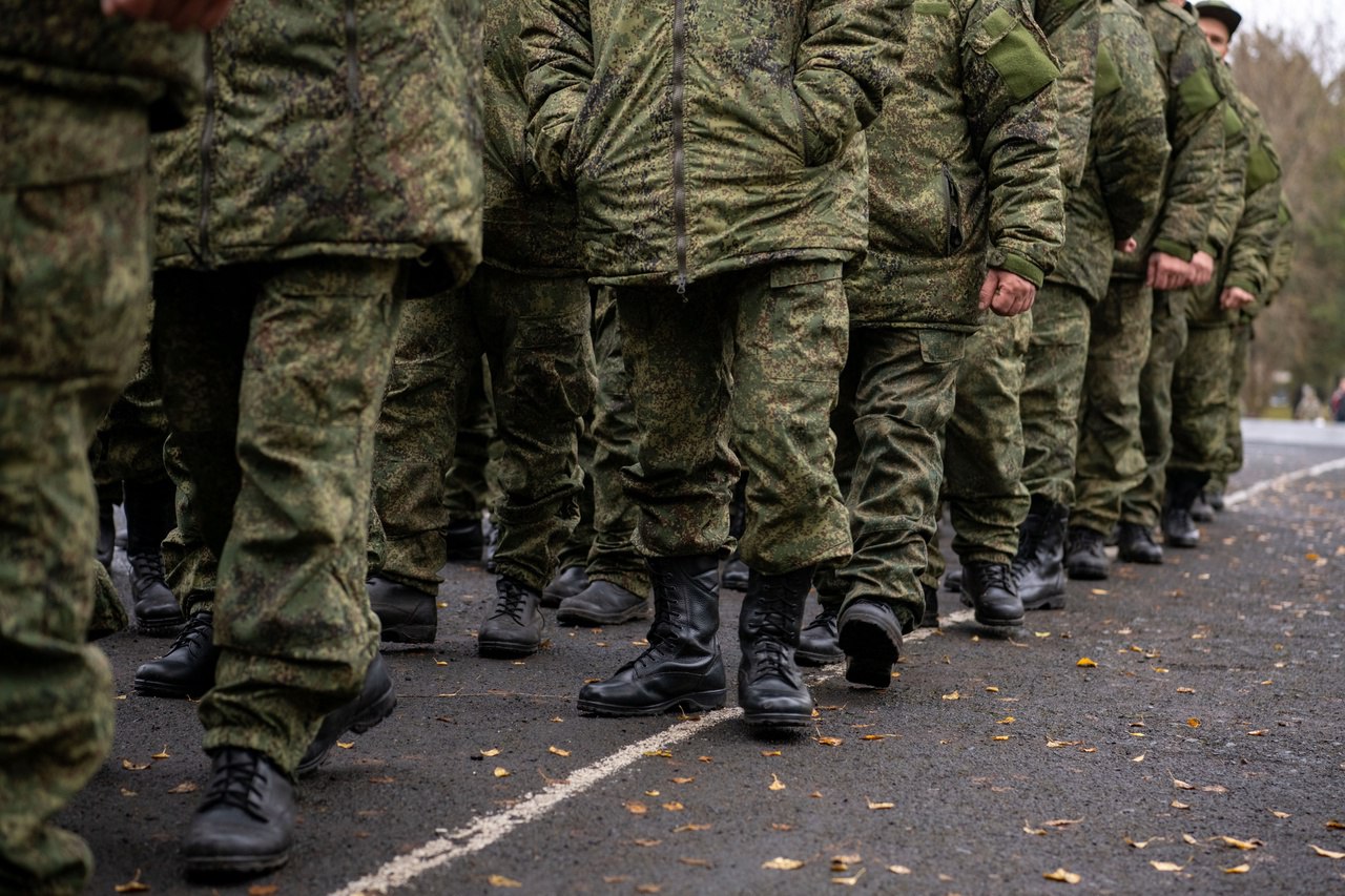 В Госдуму внесли законопроект об освобождении от срочной службы добровольцев СВО