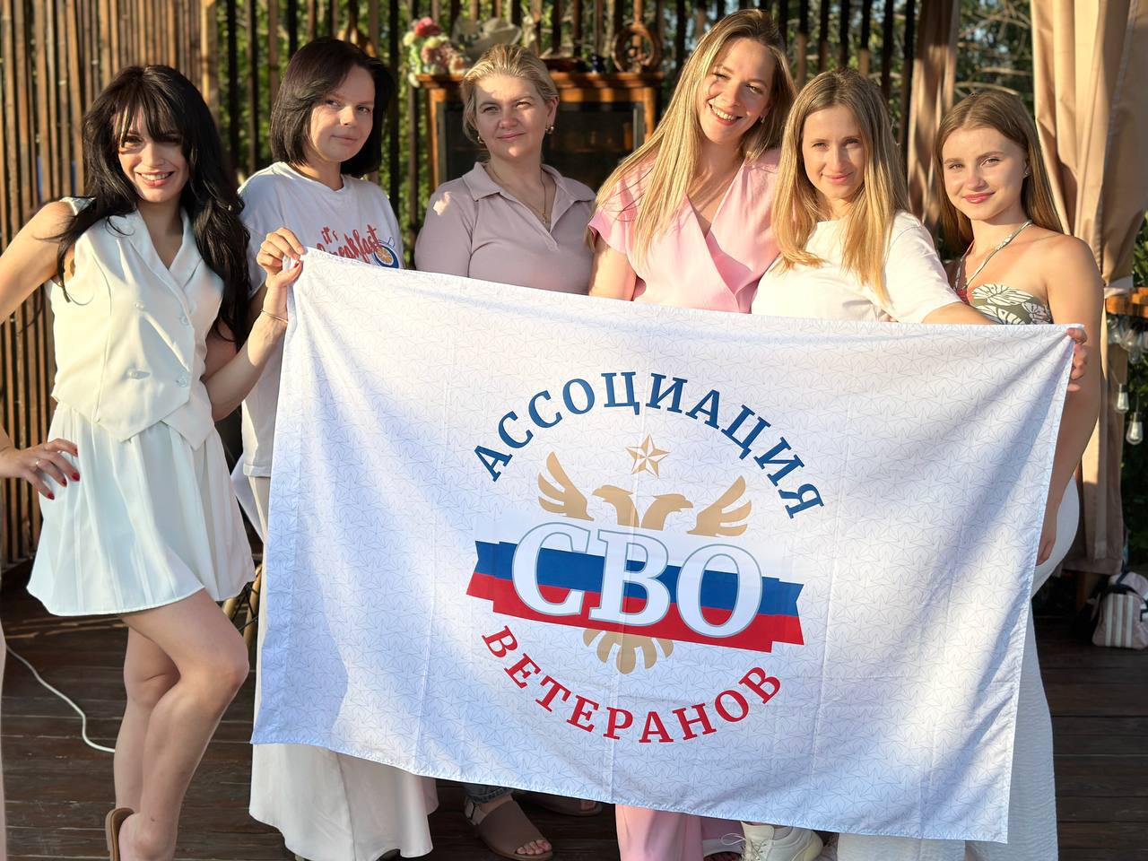 Жены  ветеранов СВО, организовали творческий вечер.