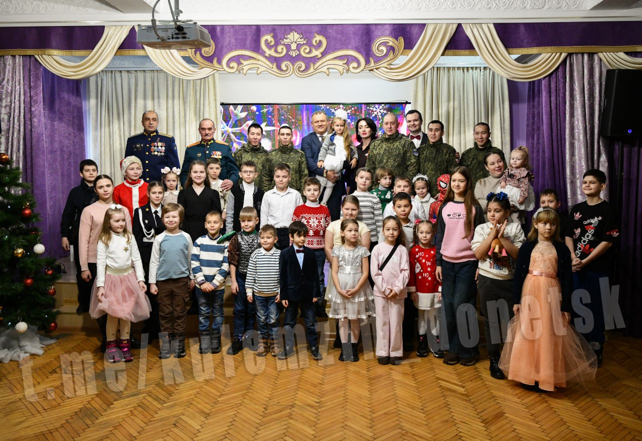 С наступающим Новым годом!